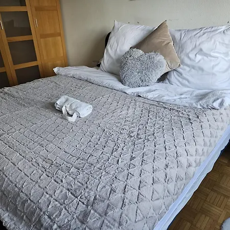 2 Apartment *