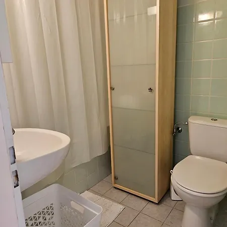 Apartment 2 *